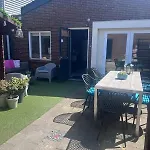 Met Prive Tuin, Dichtbij *