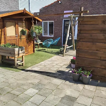 Met Prive Tuin, Dichtbij Σπίτι διακοπών