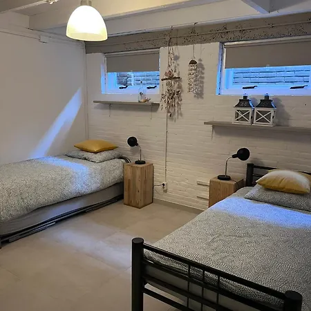 Met Privé Tuin, Dichtbij Hébergement de vacances