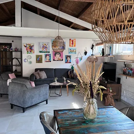 Met Prive Tuin, Dichtbij Noordwijk