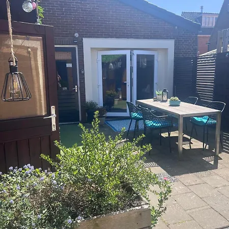 Met Prive Tuin, Dichtbij *