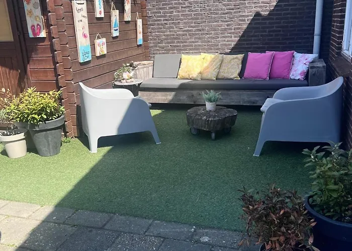 Met Prive Tuin, Dichtbij Noordwijk