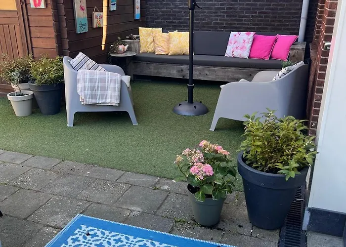 Met Prive Tuin, Dichtbij Casa de Férias *